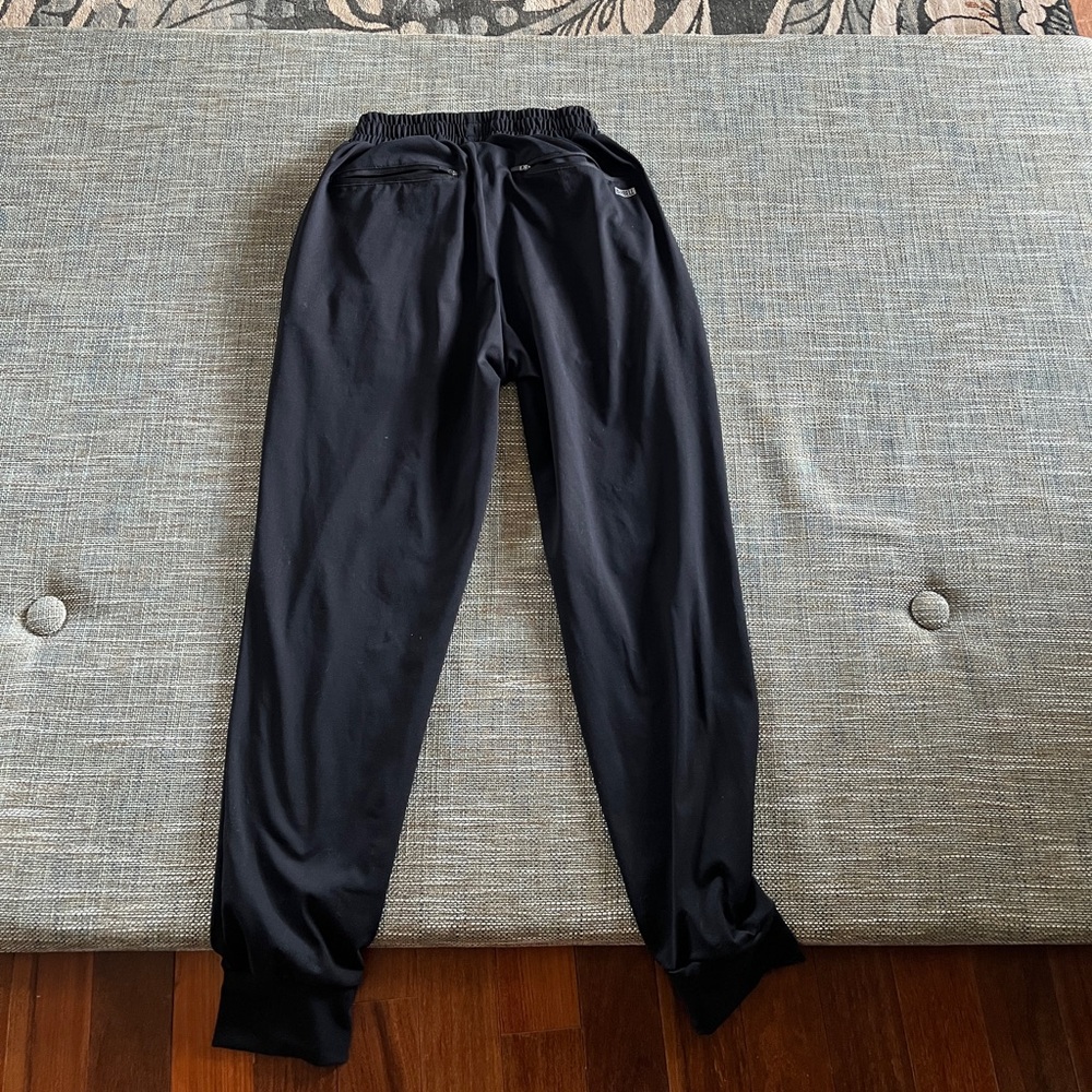 Barbell Apparel Men’s Recon Joggers size Medium in black.  Gently worn.